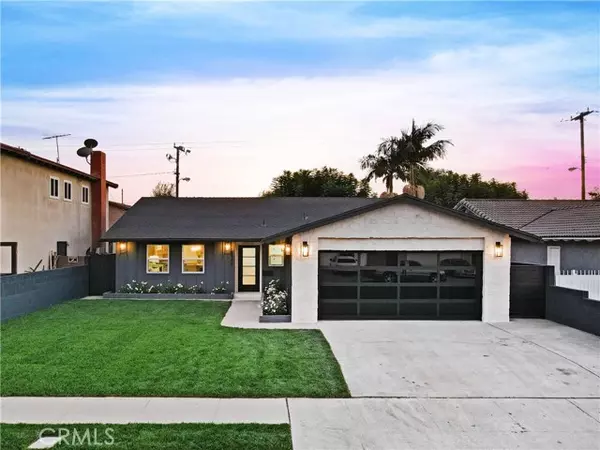 Downey, CA 90242,8746 Parkcliff Street