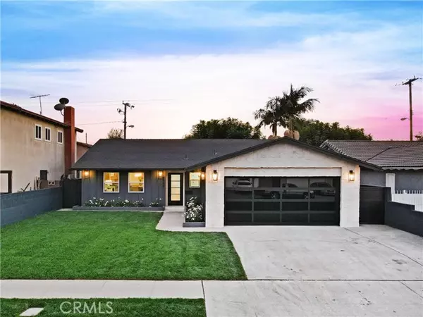 Downey, CA 90242,8746 Parkcliff Street