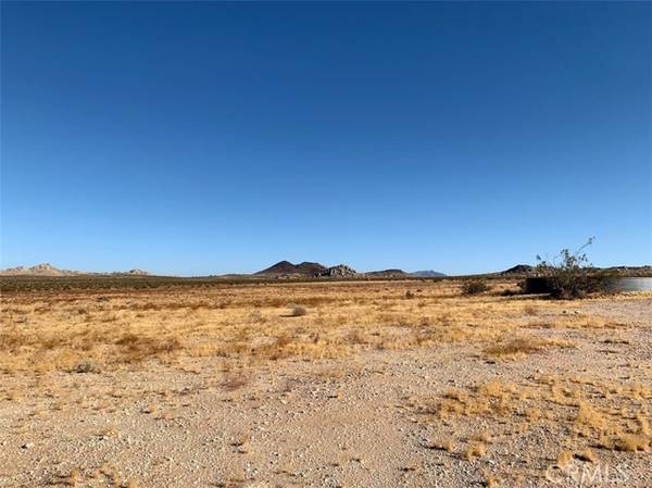 0 looneyville, Lucerne Valley, CA 92356