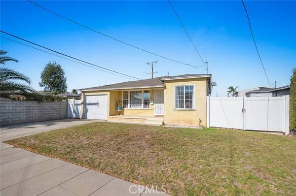 935 W Poplar Street, Compton, CA 90220