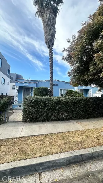 Los Angeles, CA 90038,1153 Tamarind Avenue