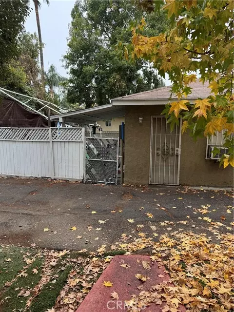 Van Nuys (los Angeles), CA 91405,13918 Valerio Street