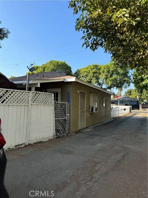 Van Nuys (los Angeles), CA 91405,13918 Valerio Street