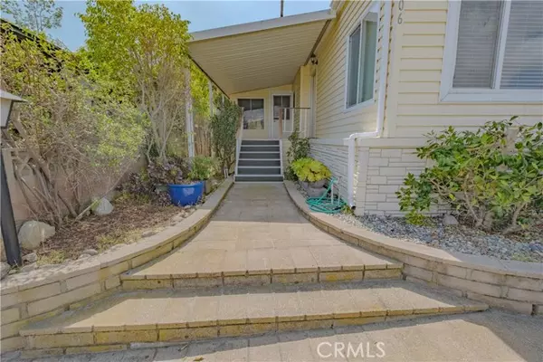 Torrance, CA 90505,2550 Pacific Coast Hwy #206