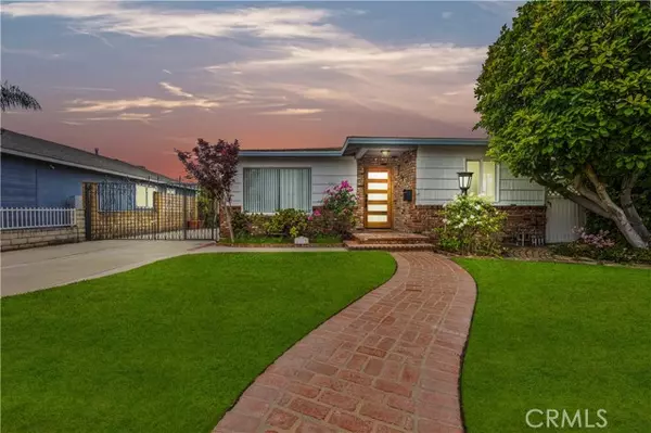 6317 Downey Avenue, Long Beach, CA 90805