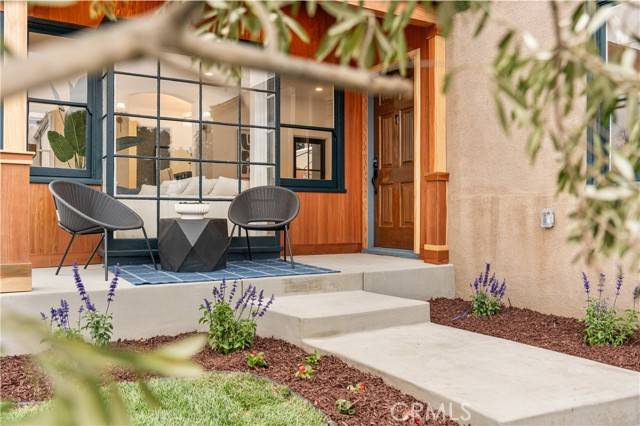 Brea, CA 92821,449 S Walnut Avenue