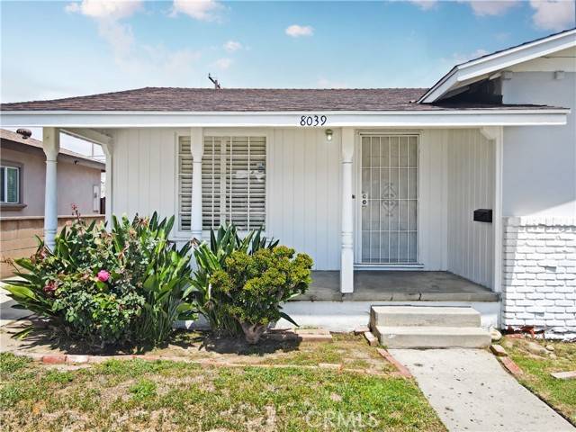 Downey, CA 90241,8039 4th Street