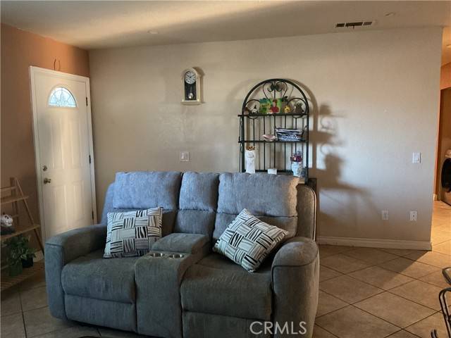 Rialto, CA 92376,322 N Fillmore Avenue