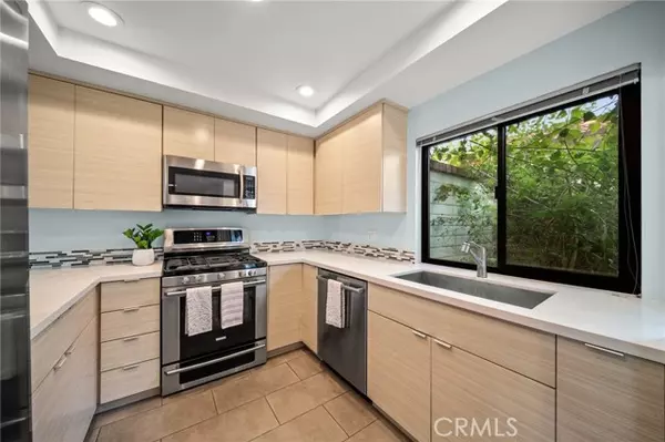 Palm Springs, CA 92264,2343 Miramonte Circle #D