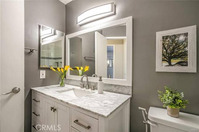 Redondo Beach, CA 90277,650 The Village #204