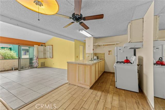 La Mirada, CA 90638,15321 Santa Gertrudes Avenue #J210