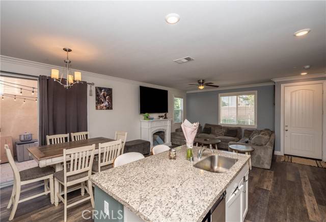 Colton, CA 92324,2038 Mesquite Lane