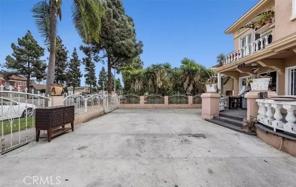 Los Angeles, CA 90037,1236 W Martin Luther King Jr.