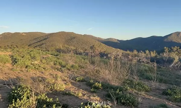 Anza, CA 92539,7 Cooper Cienega Truck Tr Dr