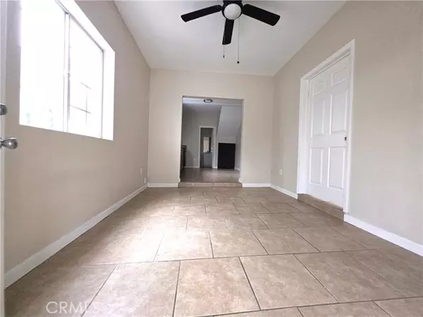 Los Angeles, CA 90003,123 E Gage Avenue