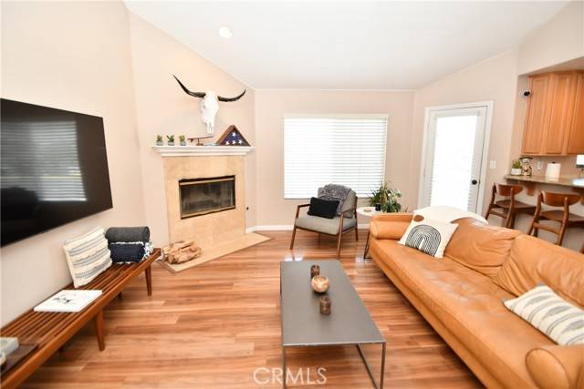 Los Alamitos, CA 90720,4056 Green Avenue