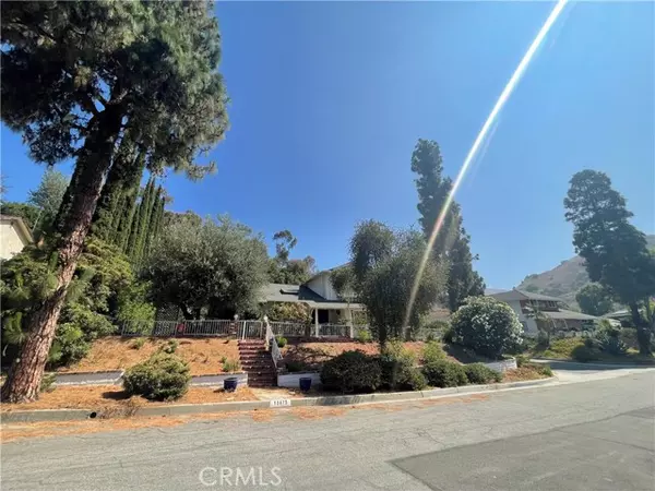 Whittier, CA 90601,13875 Philadelphia Street