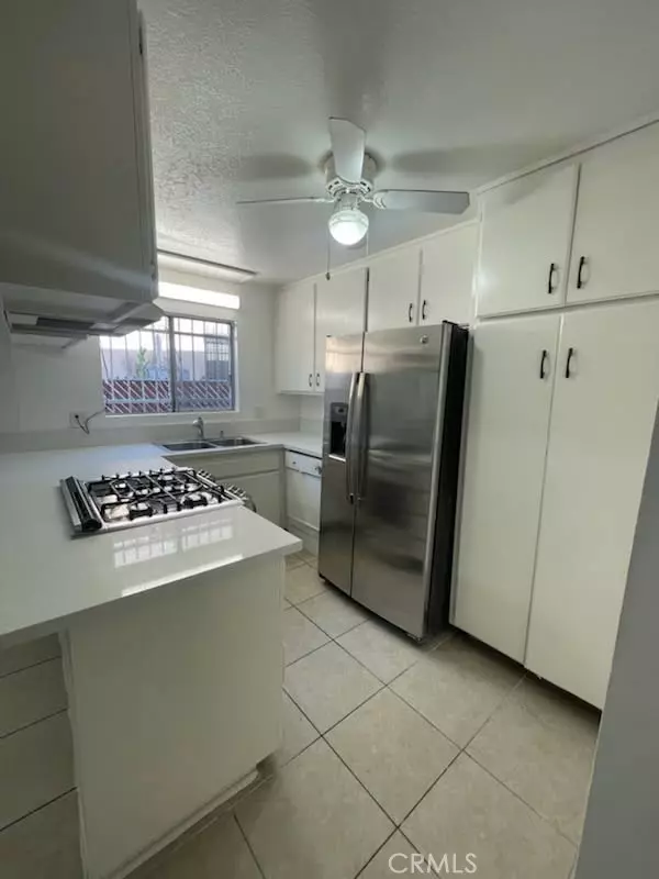 Los Angeles, CA 90018,1466 W 35th Street