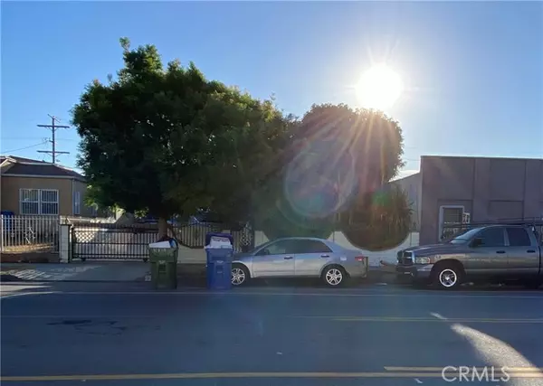 10609 S San Pedro Street, Los Angeles, CA 90003