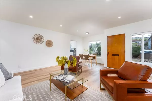 Signal Hill, CA 90755,2283 Gaviota Avenue
