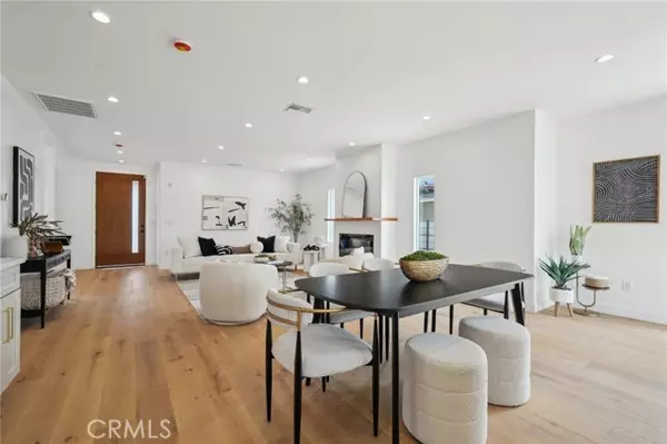 Los Angeles, CA 90043,5449 S Victoria Avenue