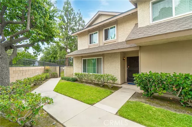 5950 Imperial #96, South Gate, CA 90280