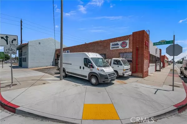 Commerce, CA 90040,5711 Sheila Street