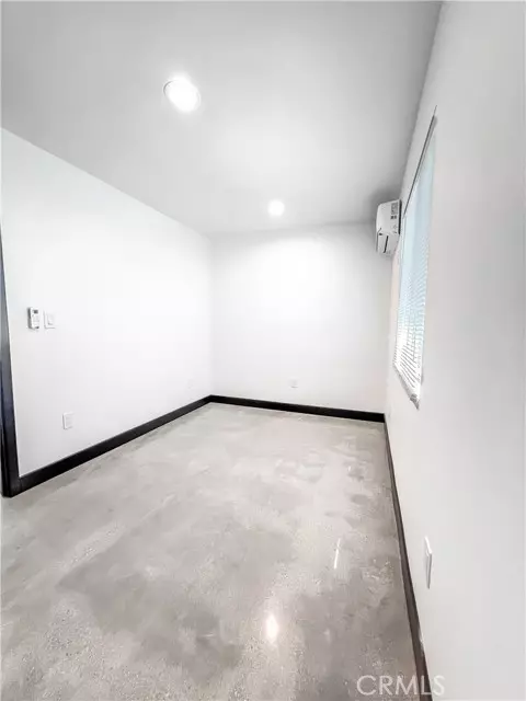 Los Angeles, CA 90011,3633 Trinity Street #1/2