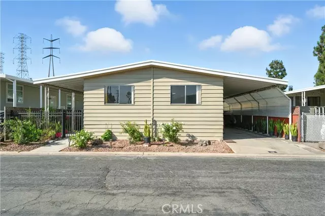 3595 Santa Fe Avenue #60, Long Beach, CA 90810