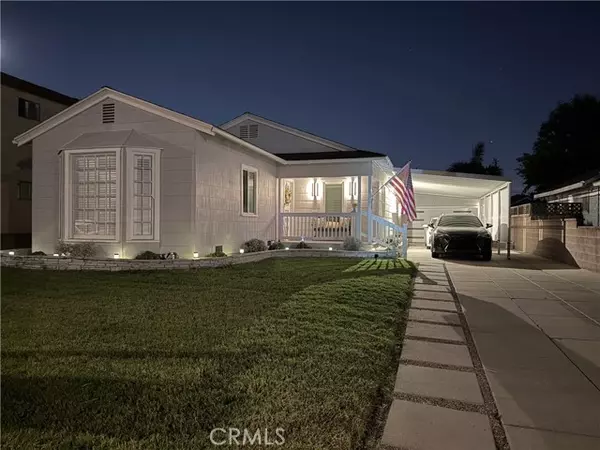 Bellflower, CA 90706,9716 Oak Street