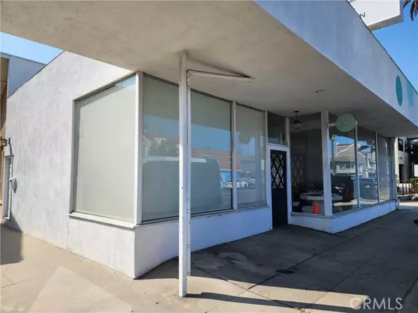 327 Redondo Avenue, Long Beach, CA 90814