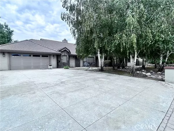 Yucaipa, CA 92399,13054 Oak Crest Drive