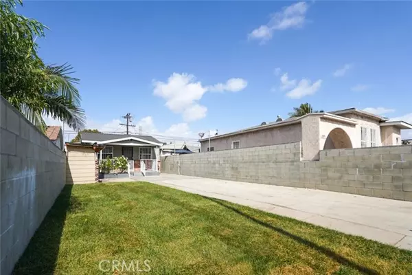 Los Angeles, CA 90003,337 E Century