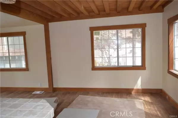 Twin Peaks, CA 92391,590 Rose Lane