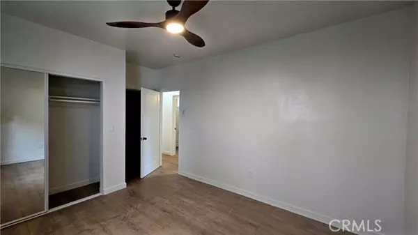 Lynwood, CA 90262,11171 Bullis Road #E