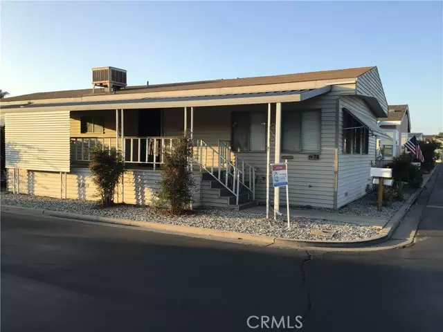 7271 Katella, Stanton, CA 90680
