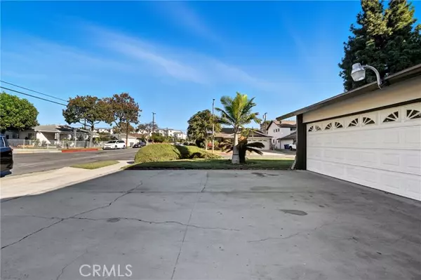 Lynwood, CA 90262,4276 Lavinia