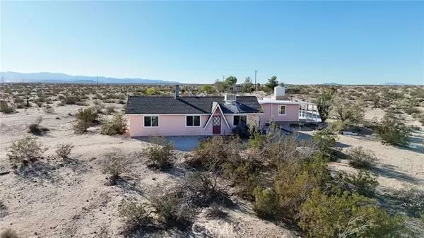 Joshua Tree, CA 92252,66270 Brants Cross