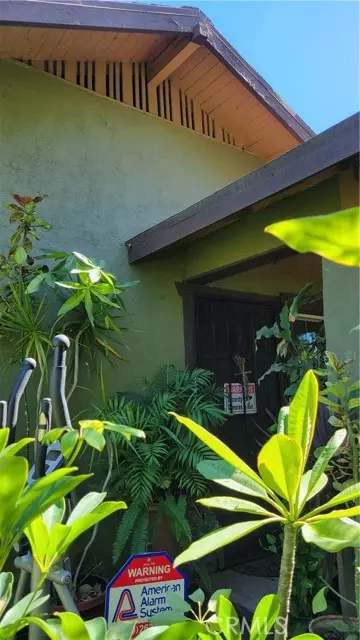 8600 S Gate, South Gate, CA 90280