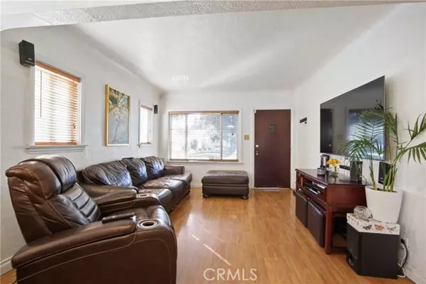 Long Beach, CA 90805,305 E 52nd Street