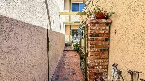 La Habra, CA 90631,530 Spruce Way