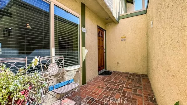 La Habra, CA 90631,530 Spruce Way