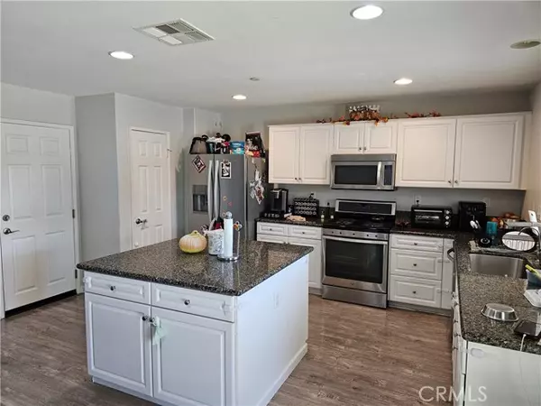 Lancaster, CA 93535,43238 Elizabeth