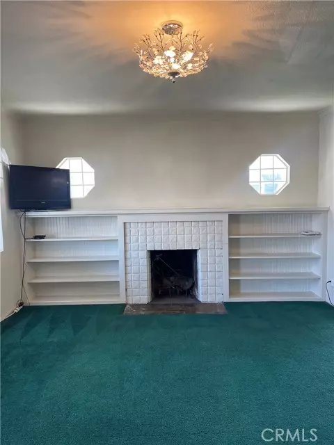 Los Angeles, CA 90043,5157 Arlington Avenue