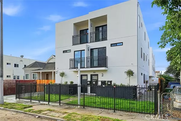 Los Angeles, CA 90011,300 E 25th