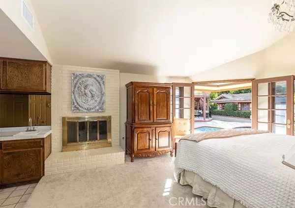 9679 La Alba, Whittier, CA 90603