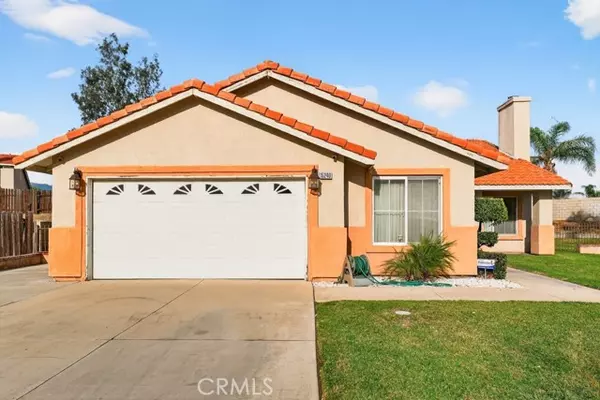Fontana, CA 92335,15240 Carob