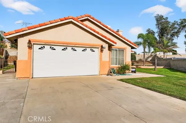 Fontana, CA 92335,15240 Carob