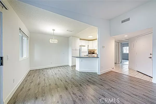 Corona, CA 92882,2608 avenida del vista