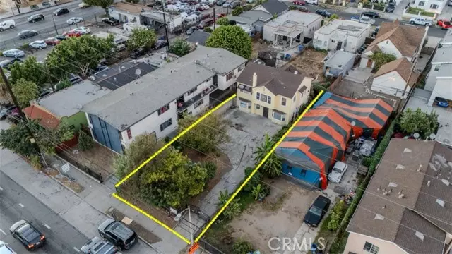 Los Angeles, CA 90003,433 W Century